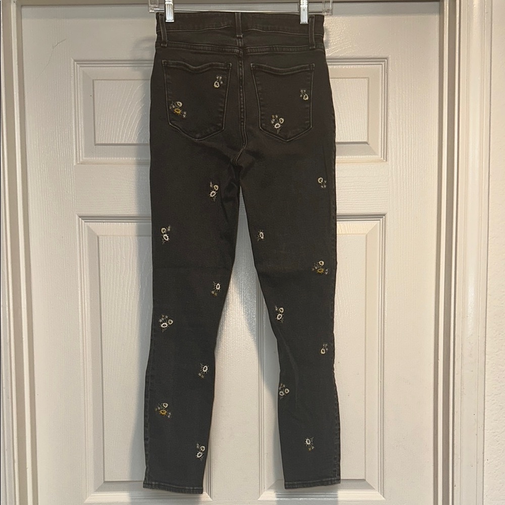 Abercrombie & Fitch High Rise Super Skinny Embroidered Ankle Jeans - Picture 7 of 8